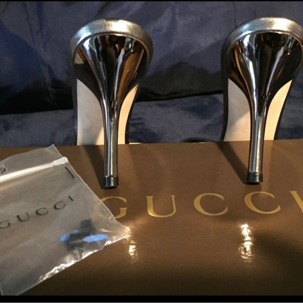 Authentic Gucci Nappa Silk Sasso sequins Pewter - Picture 3 of 5